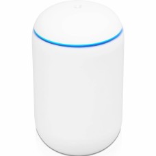 Точка доступа Wi-Fi Ubiquiti UDM